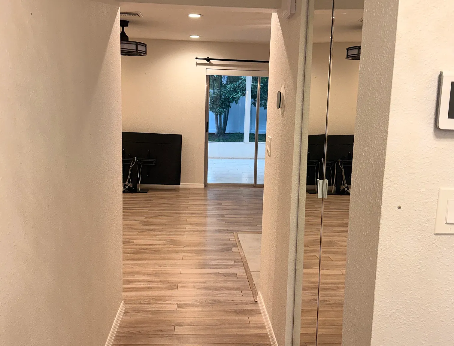 4 bed, 1437 sqft, $2,899 — Photo 2
