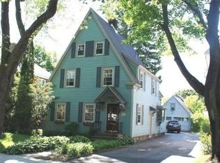 1065 Brierwood Blvd, Schenectady, NY 12308