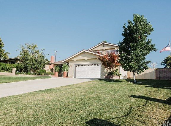 5th image of 15536 Olive Branch Dr