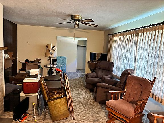 3rd image of 914 Fredette Ave
