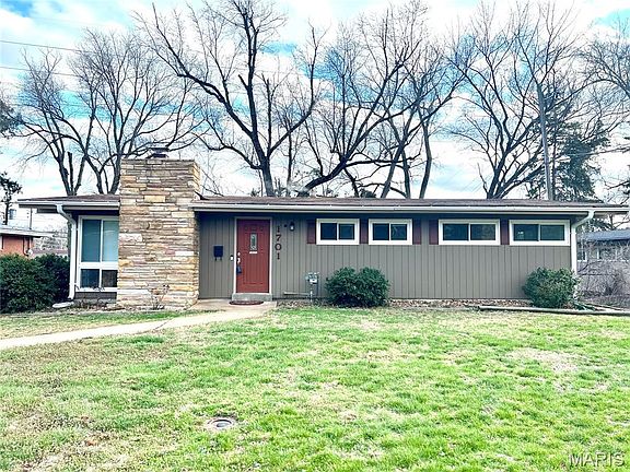 2nd image of 1701 Ridgewood Dr