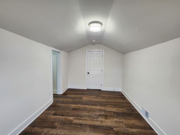 12416 S Carpenter St, Calumet Park, IL 60827
