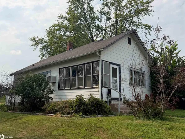 121 S Foster Ave, Ottumwa, IA 52501