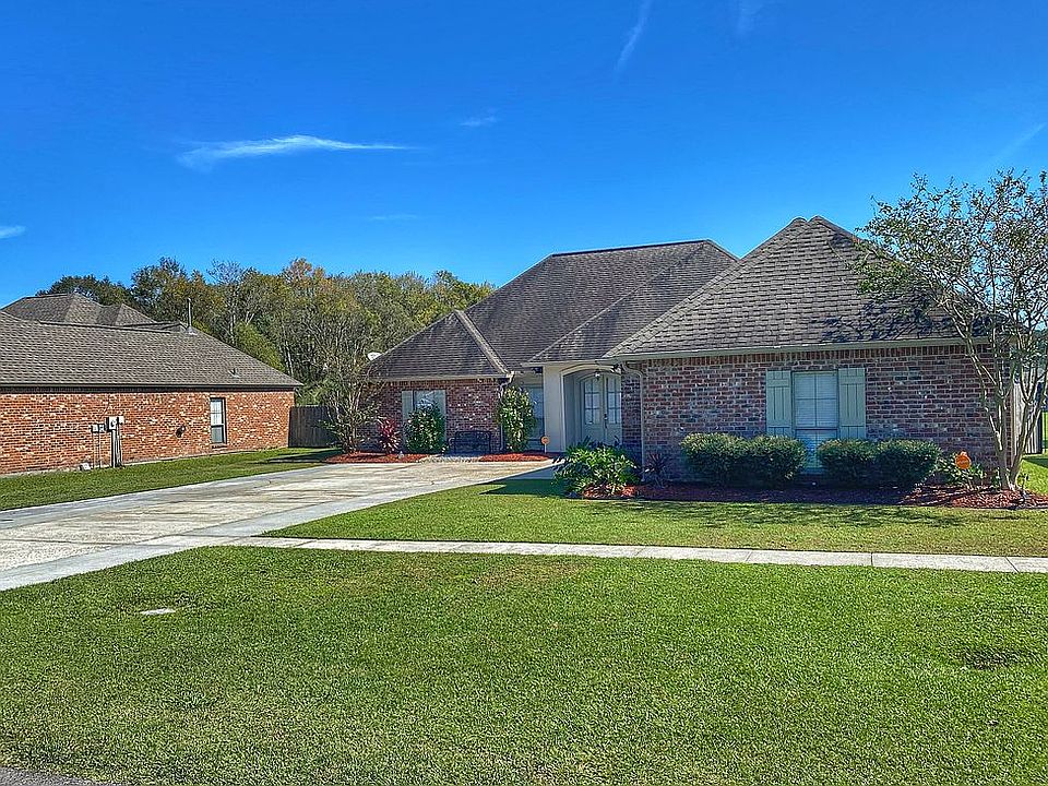 1st image of 32984 Briar Oak Dr
