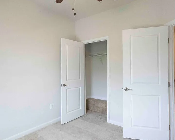 930 Dawes Ct — Photo 35