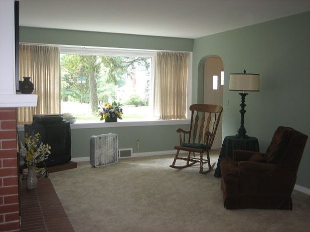 1st image of 105 Winchester Rd