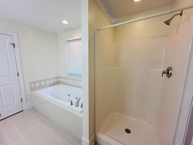 410 Alleghany St — Photo 17