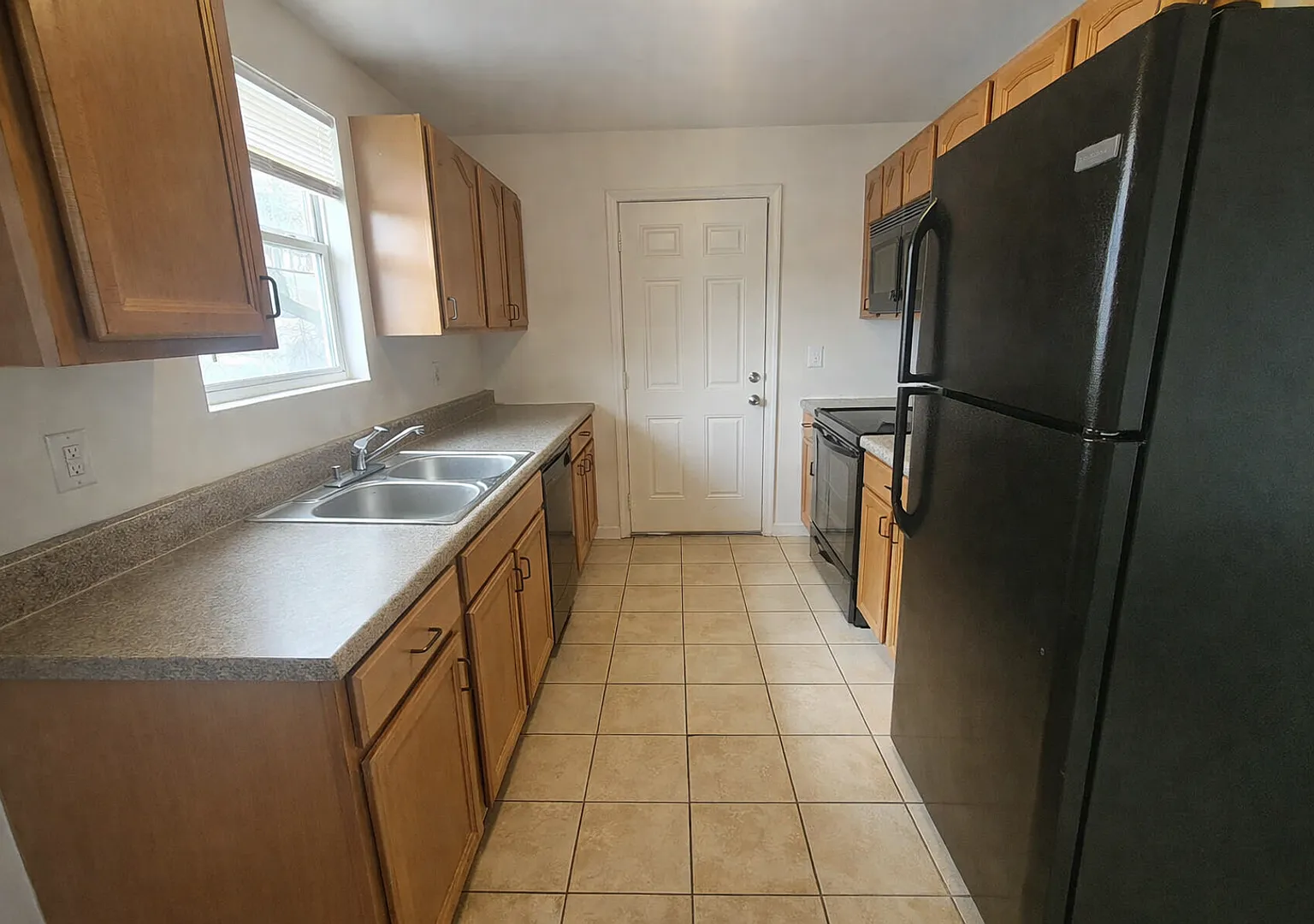 1303 Lawrence Street — Photo 3