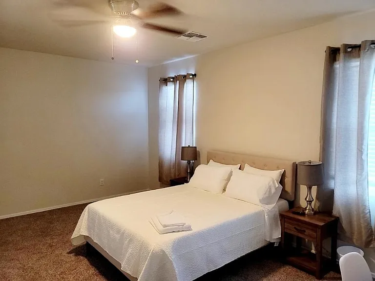7840 W Riverside Ave — Photo 3