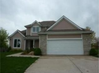 111 Amaryllis Cir, Smithville, MO 64089