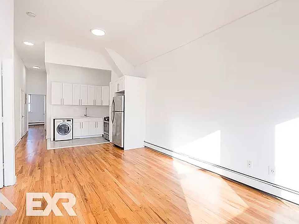 1st image of 105 Pilling St #2