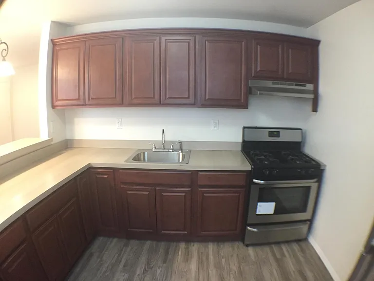 Deluxe Kitchen