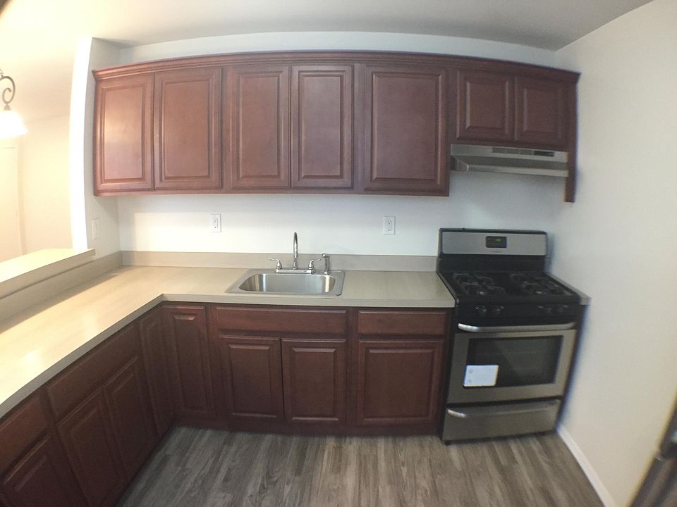 Deluxe Kitchen