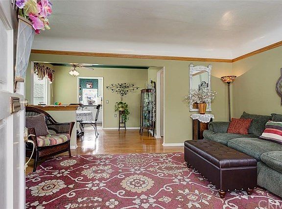 Living Room South View