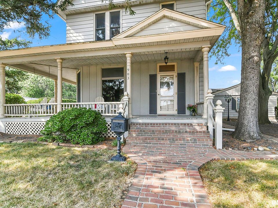 903 E Park St, Taylorville, IL 62568 Zillow