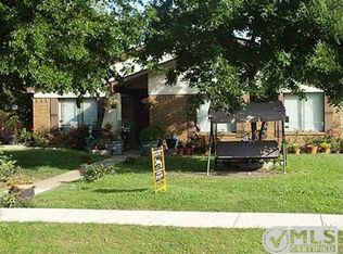 2212 Nolan Dr, Carrollton, TX 75006