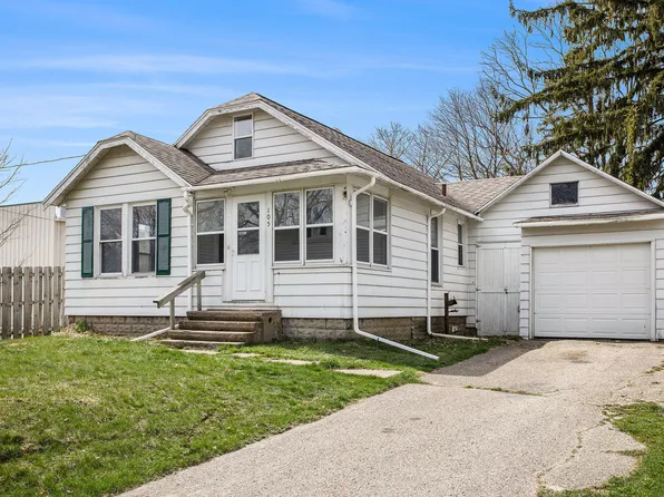 105 Elk St, Marshall, MI 49068