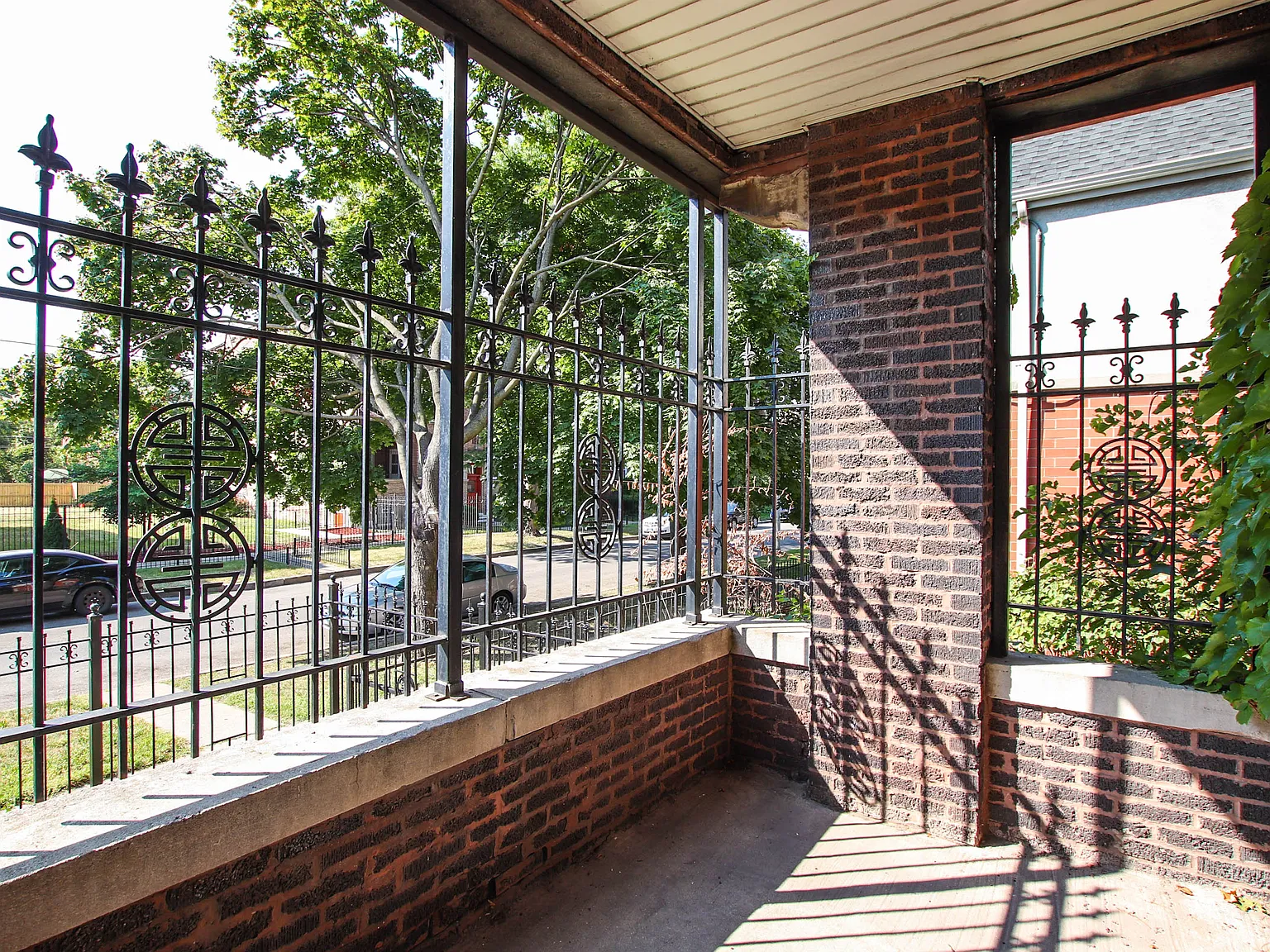 3 bed, $1,450 — Photo 3