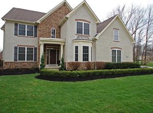 4693 Village Club Dr, Powell, OH 43065