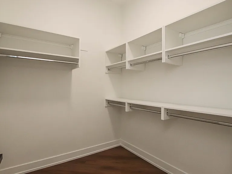 1001 N Milwaukee Ave #204 — Photo 11