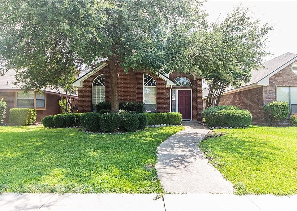1st image of 2030 Greenview Dr #B