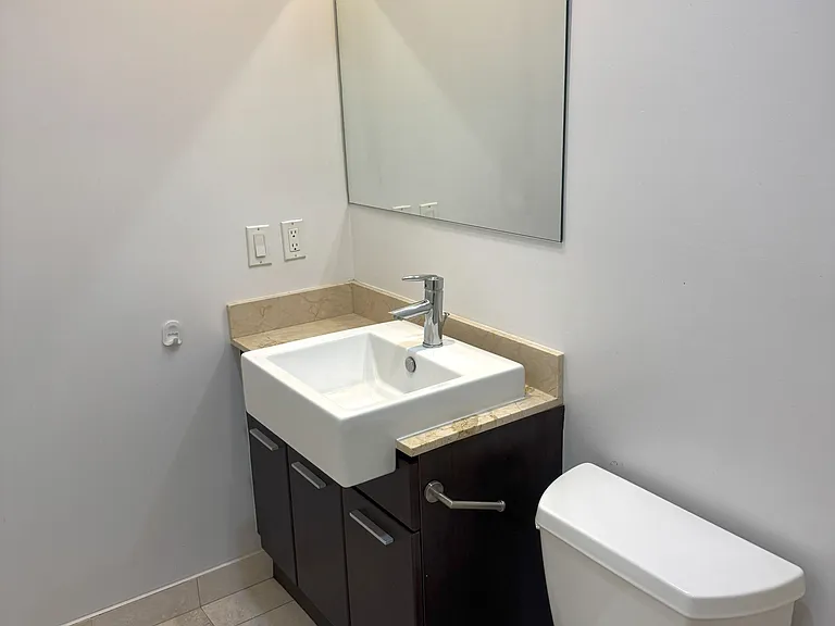 770 Bay St #Penthouse 206 — Photo 21