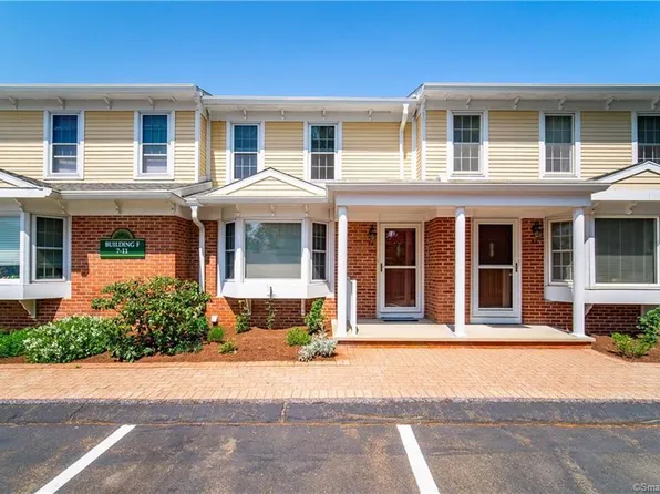11 Saint John Street #F8, North Haven, CT 06473