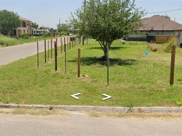 8710 N Kenyon Dr, Edinburg, TX 78542