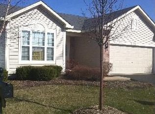 711 S Mecosta Ln, Romeoville, IL 60446