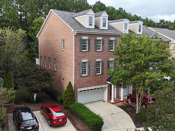 2nd image of 351 Bridgegate Dr