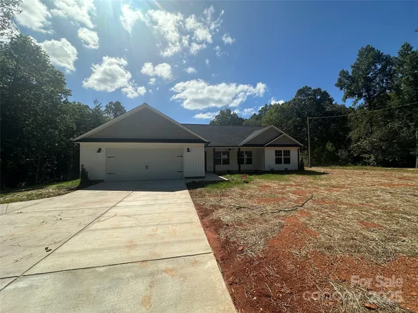 4368 Rob Neal Rd, Heath Springs, SC 29058