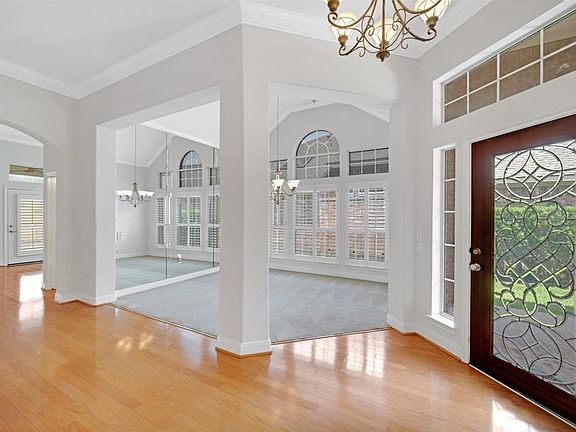 4th image of 5014 Opal Falls Ln