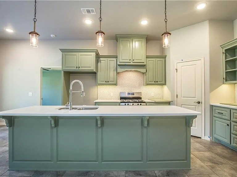 2801 Cypress Springs Blvd — Photo 8