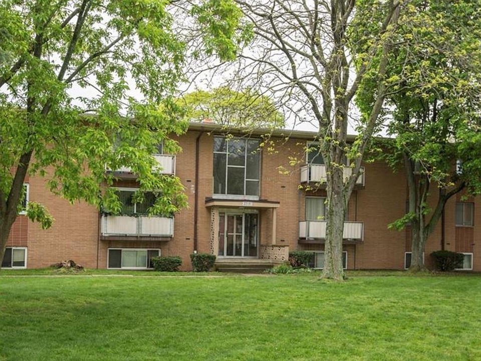 1st image of 22091 River Oaks Dr APT C-11