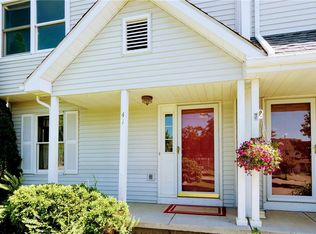 41 Old Meadow Ct, Livonia, NY 14487