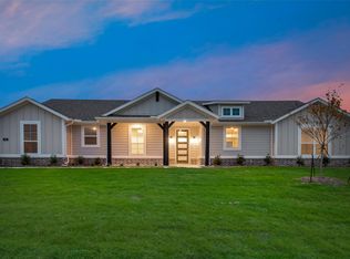 152 Hillock Ct, Decatur, TX 76234