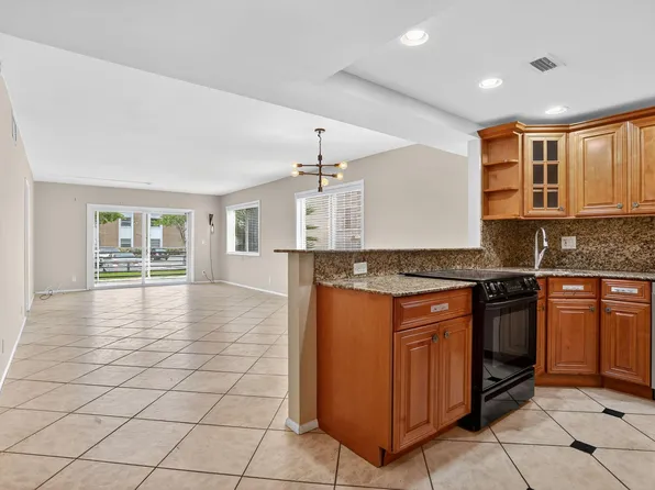 3050 NE 16th Avenue #107, Oakland Park, FL 33334