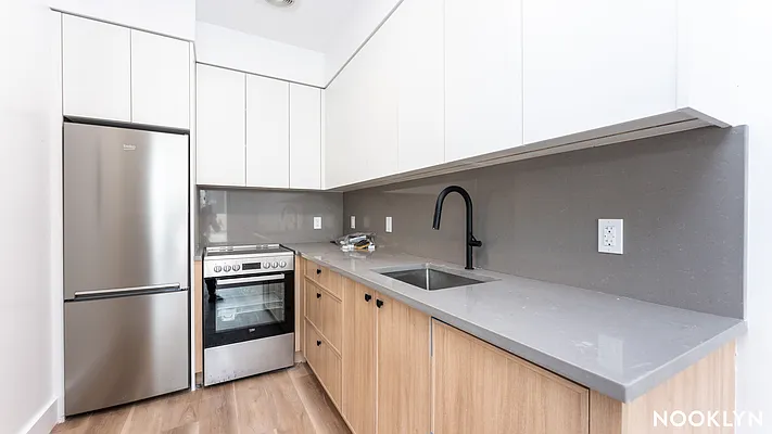 Rented by Nooklyn NYC LLC | media 24