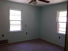 3rd image of 319 Owltown Farm Dr