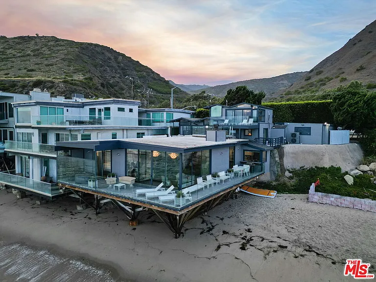 26044 E Pacific Coast Hwy — Photo 24