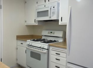 36 E Wallis Ave, Gustine, CA 95322