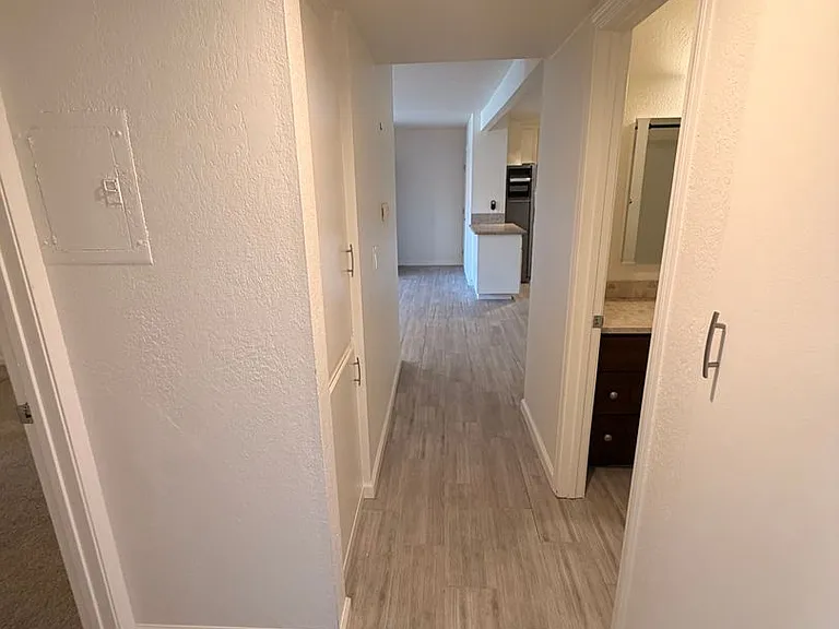 1101 W Macarthur Blvd #298 — Photo 19