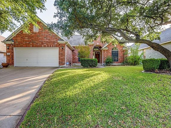 2nd image of 1014 Savanna Ln