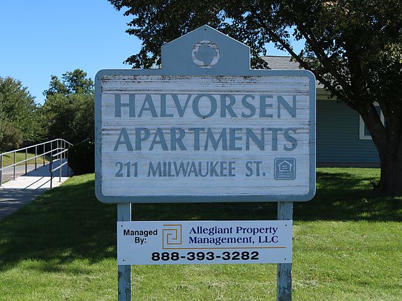 2nd image of 211 Milwaukee St #104