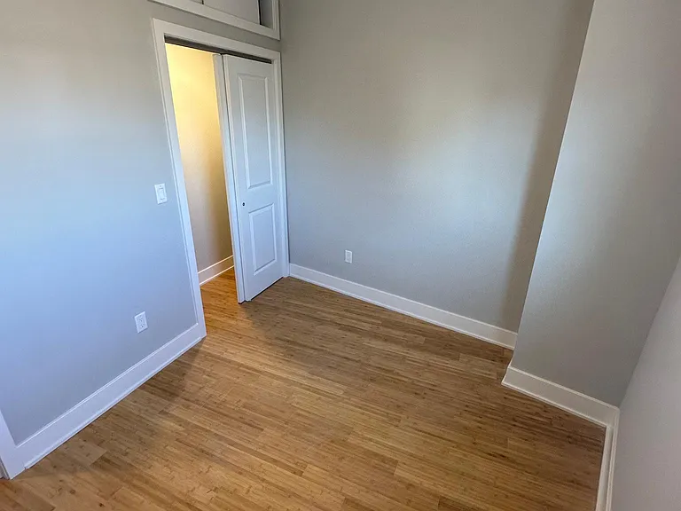 1237 Point Breeze Ave #2 — Photo 8