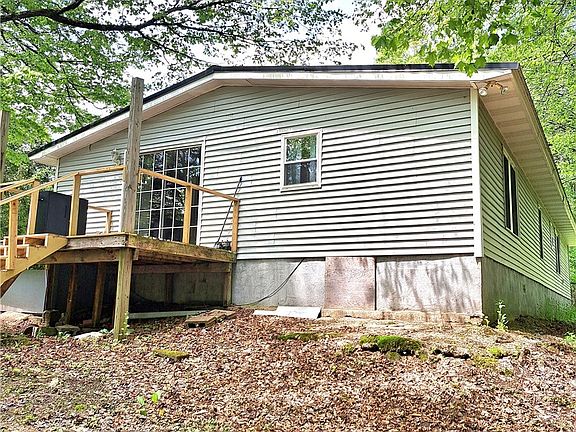 5th image of 3063 Walker Rd