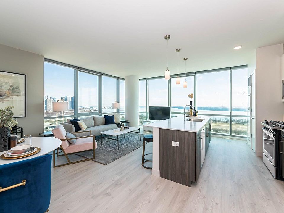 1st image of 806 S Michigan Ave #2211
