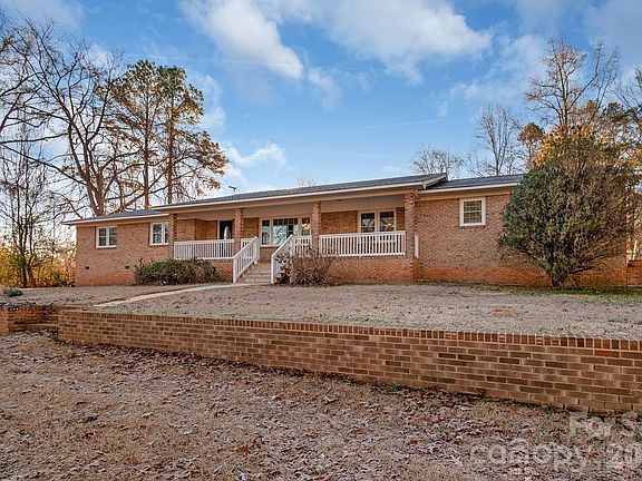 2nd image of 1626 Camp Creek Rd