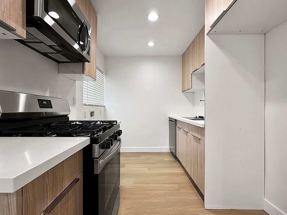 1st image of 1144 Stanley Ave APT D