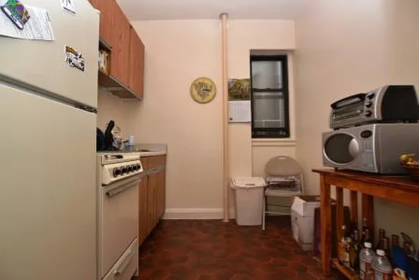 Rented by City Connections Realty | media 17